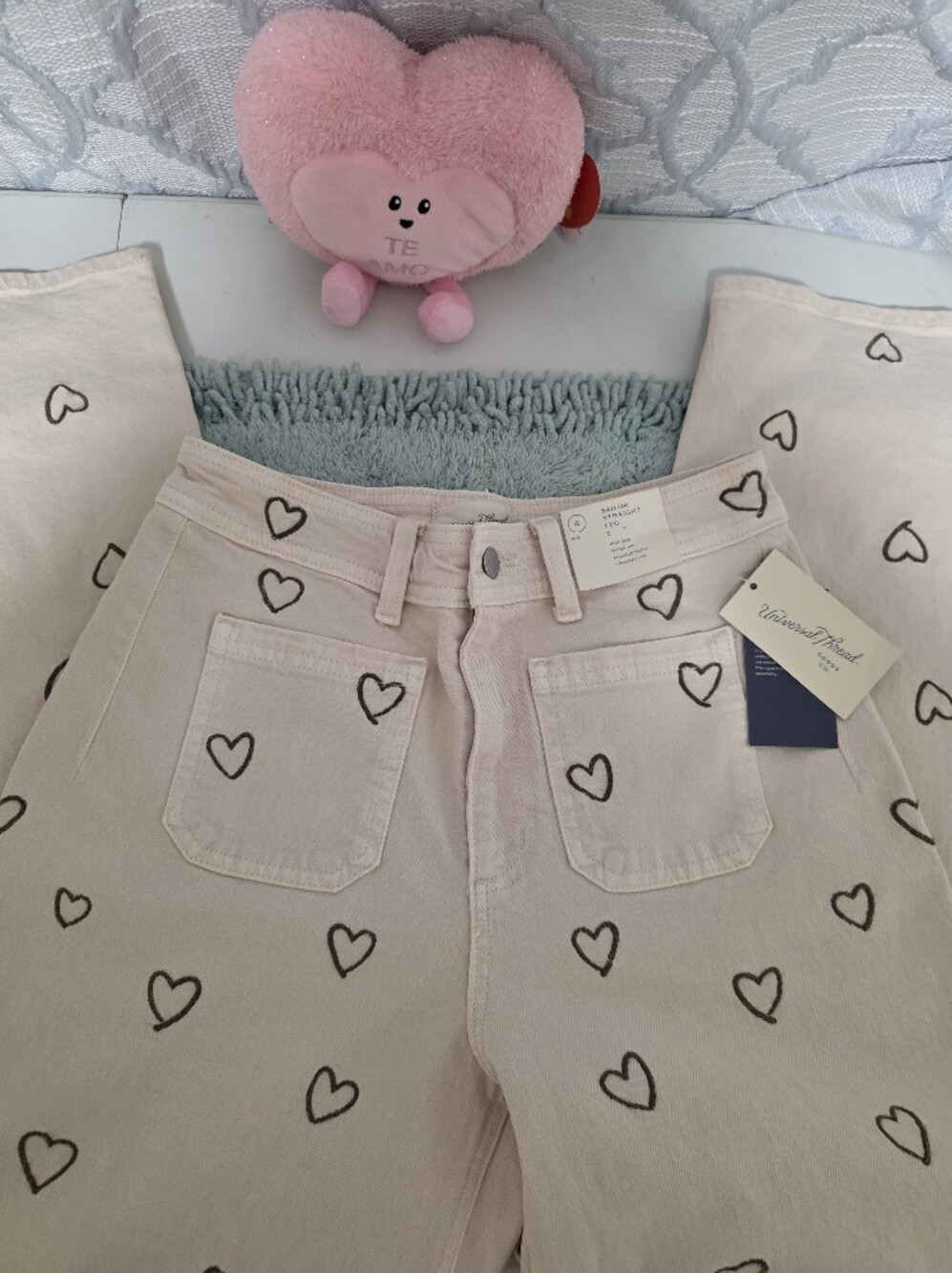 Universal Thread Heart-Print Jeans